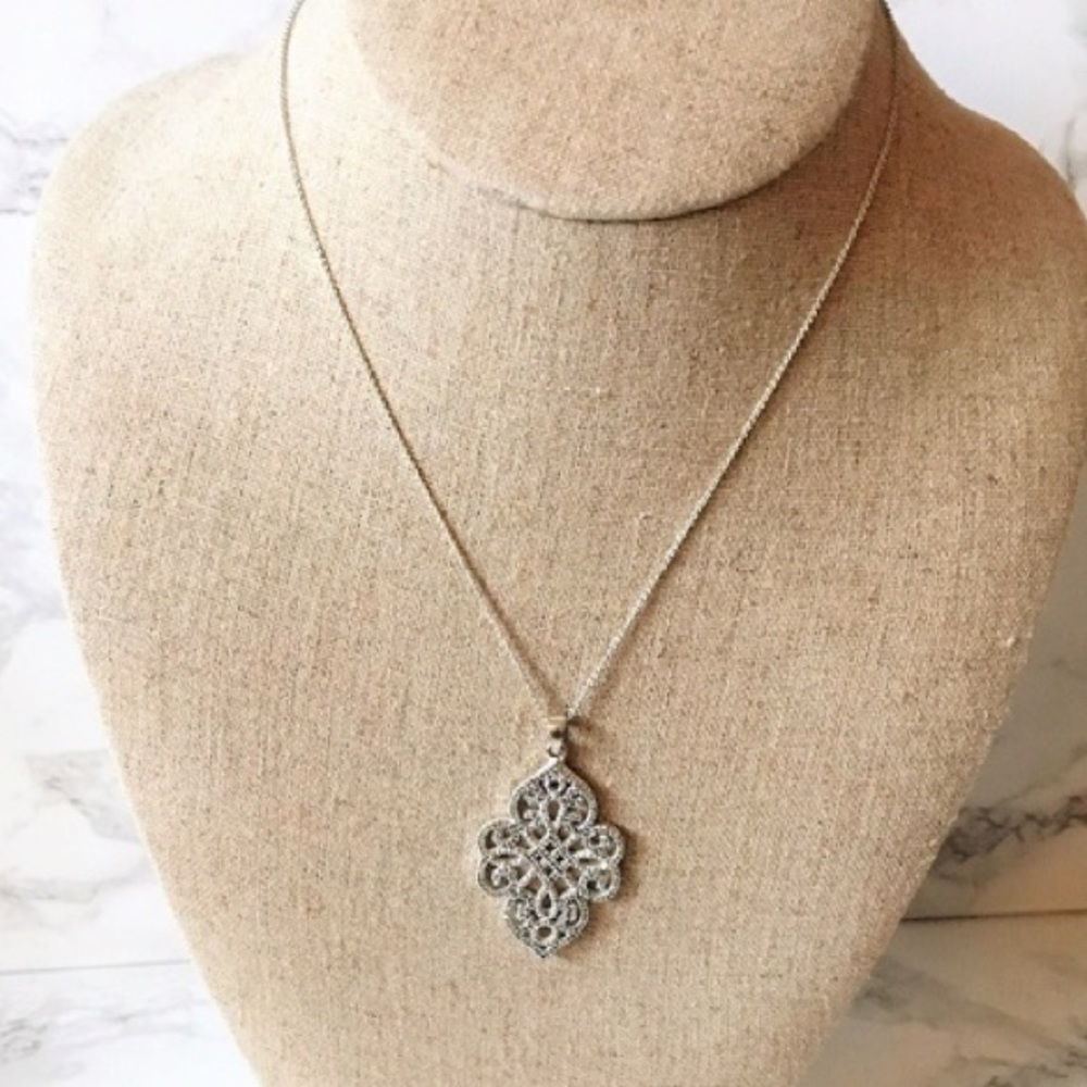 stella and dot andrea pendant necklace
